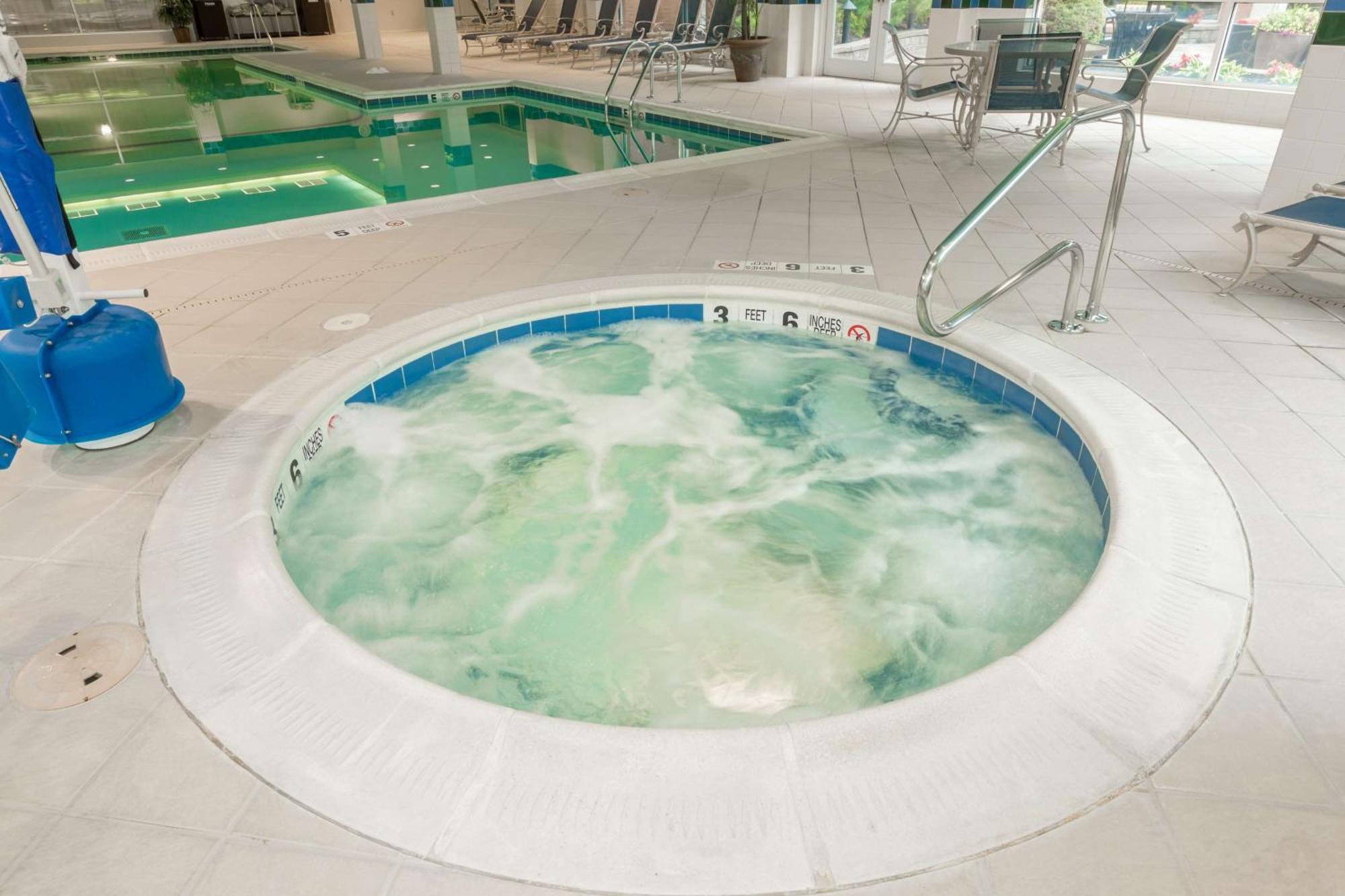 Hilton Garden Inn Buffalo Airport Чіктоваґа Екстер'єр фото
